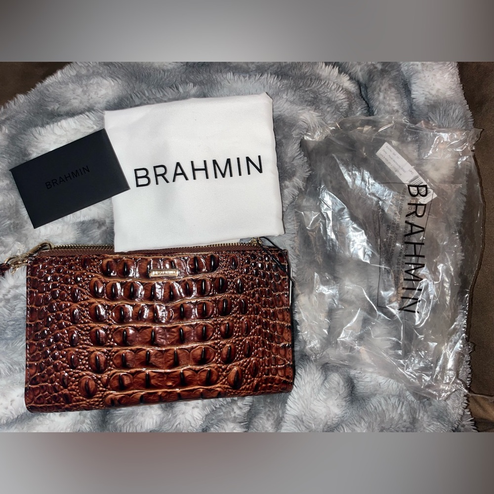 NWT Brahmin Wristlet - Pecan Melbourne